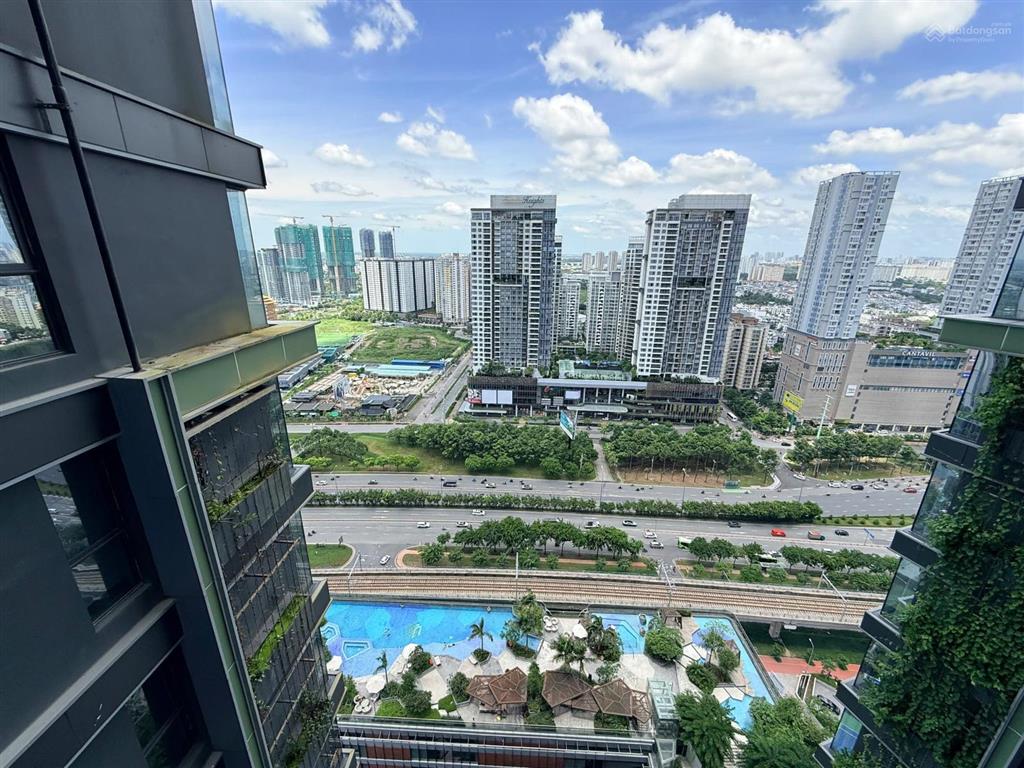Bán căn 2pn lumiere riverside giá thực không ảo 10 tỷ all in  sổ hồng sẵn   e trung