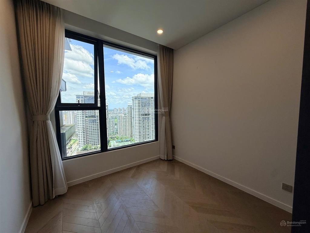 Bán căn 2pn lumiere riverside giá thực không ảo 10 tỷ all in  sổ hồng sẵn   e trung