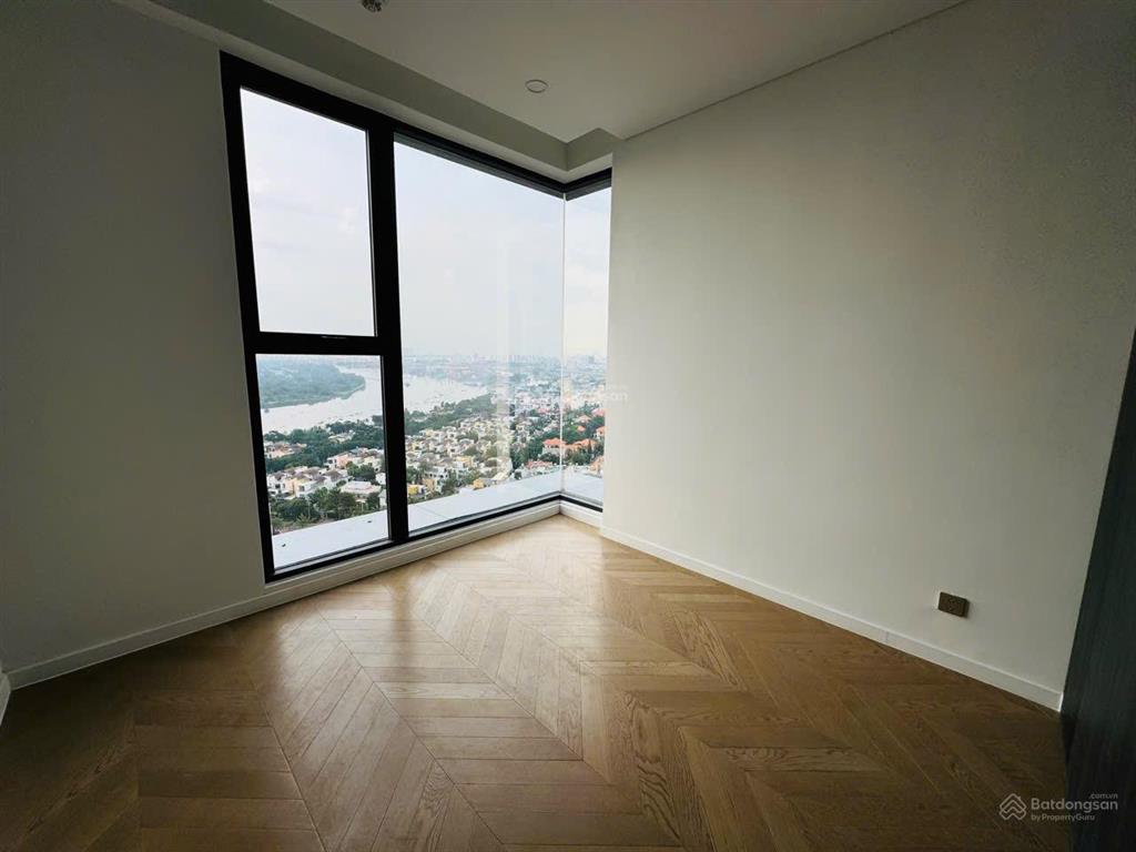 Lumiere riverside 3pn  2wc  giá thực tế 16,5 tỷ all in, view sông trực diện  trung 0372 714 ***