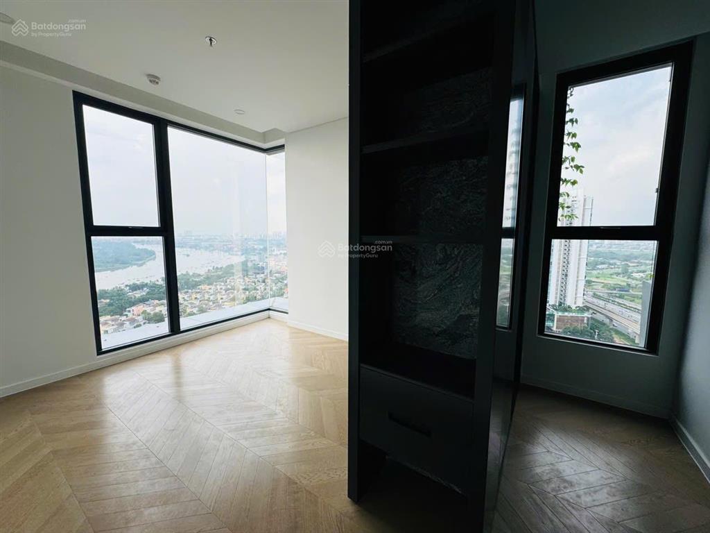 Lumiere riverside 3pn  2wc  giá thực tế 16,5 tỷ all in, view sông trực diện  trung 0372 714 ***