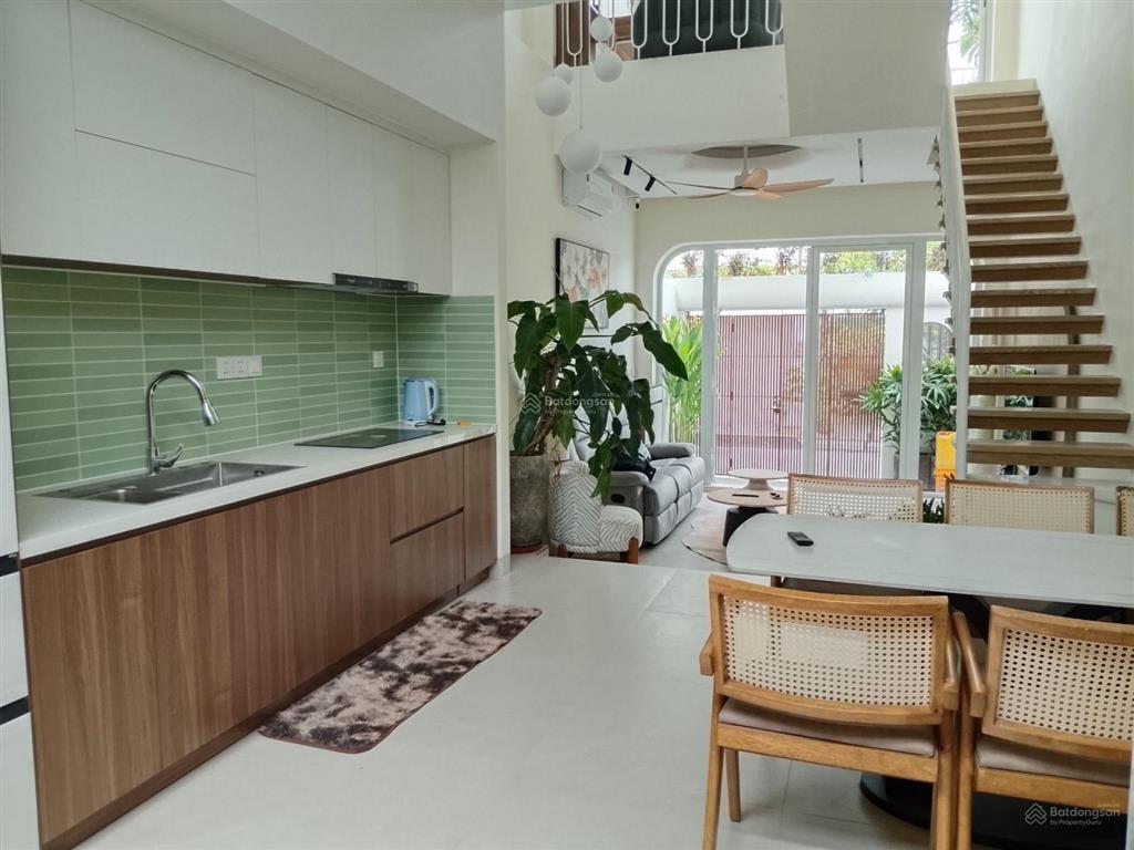 Nhà 3 tầng, kiên cố, thiết kế hiện ngay vinhome q9(củ) 6 tỷ