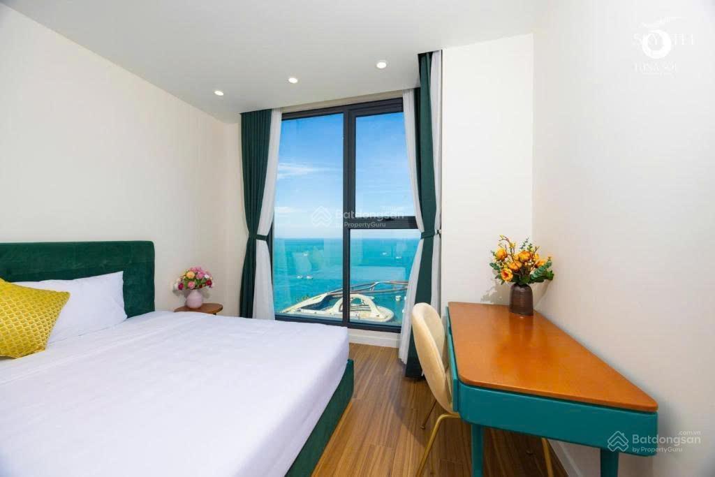 Bán cắt lỗ 1 tỷ căn view biển phú quốc, dt 56m2, giá 4 tỷ, dòng tiền 30tr/tháng