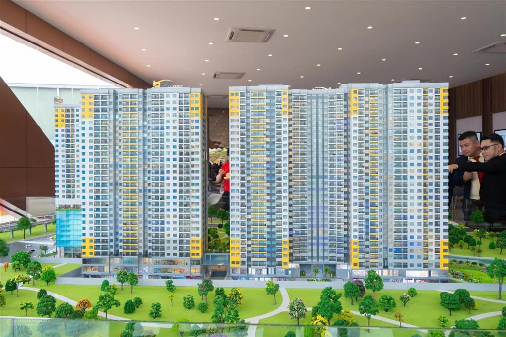 Nhà mặt tiền ql13  ngay trạm metro  bcons newsky  cđt uy tín  sổ hồng đầy đủ  đúng tiến độ