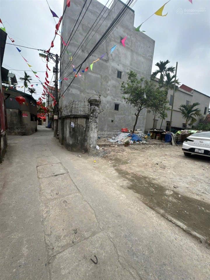 Bán lô đất 50 m tổ 14 đồng mai phường yên nghĩa đường thông oto.gần dv đồng mai