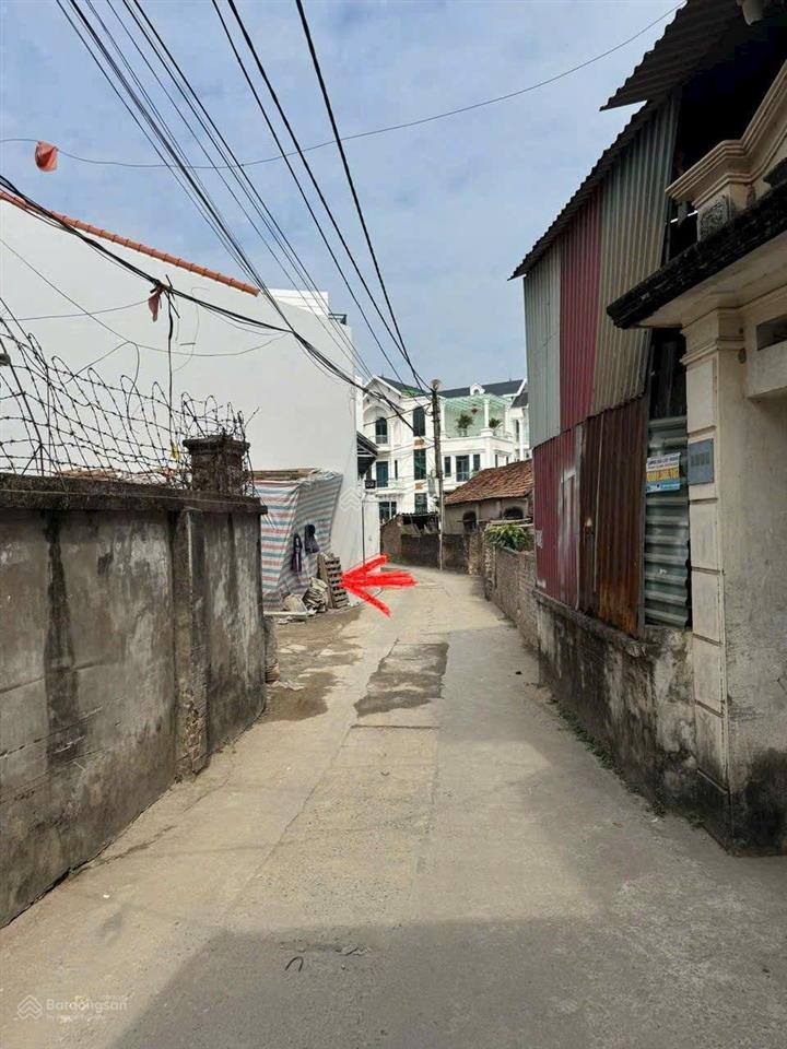 Bán lô đất 50 m tổ 14 đồng mai phường yên nghĩa đường thông oto.gần dv đồng mai