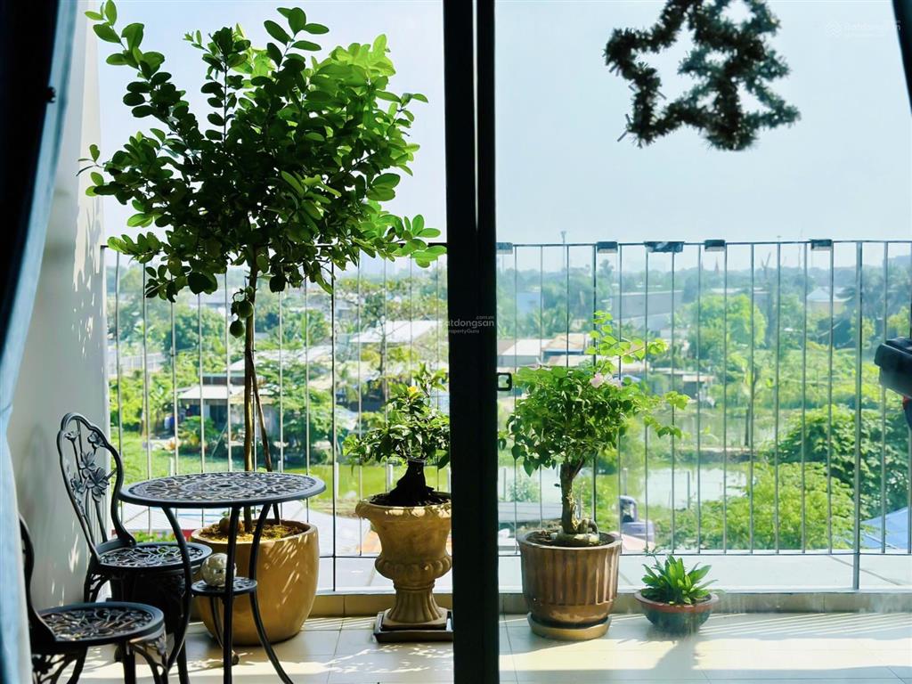 Sổ hồng bán căn 59m2 2pn 2wc thêm 17m2 sân vườn + view mát mẻ + tầng trung thoáng  0902 938 ***