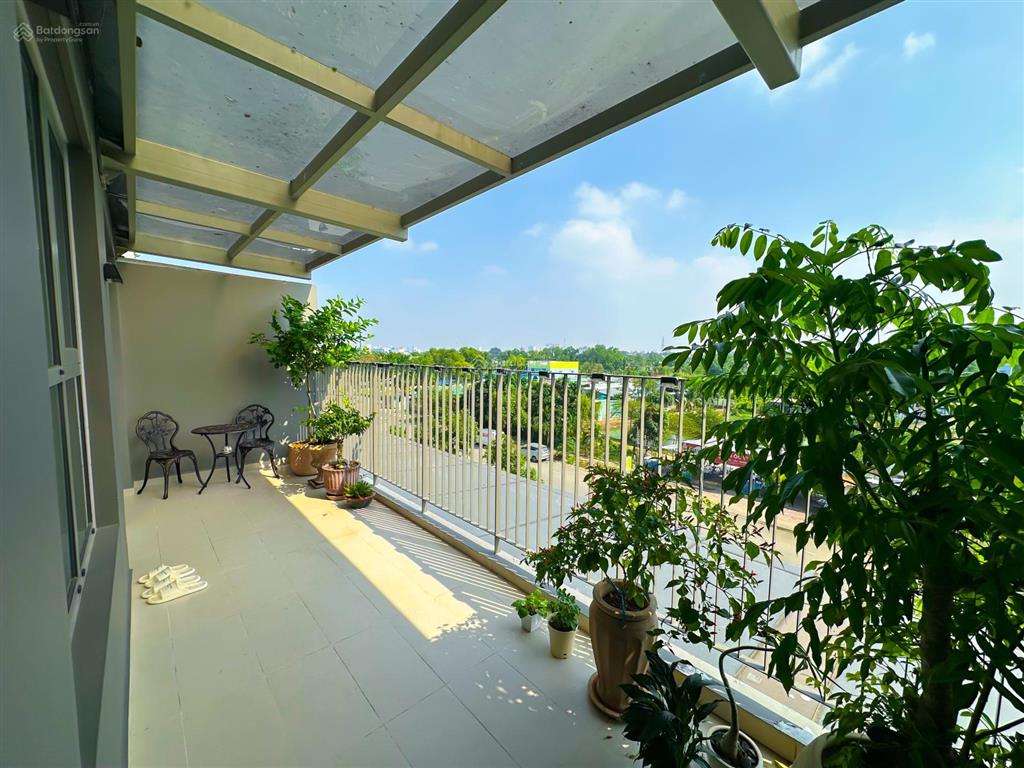 Sổ hồng bán căn 59m2 2pn 2wc thêm 17m2 sân vườn + view mát mẻ + tầng trung thoáng  0902 938 ***