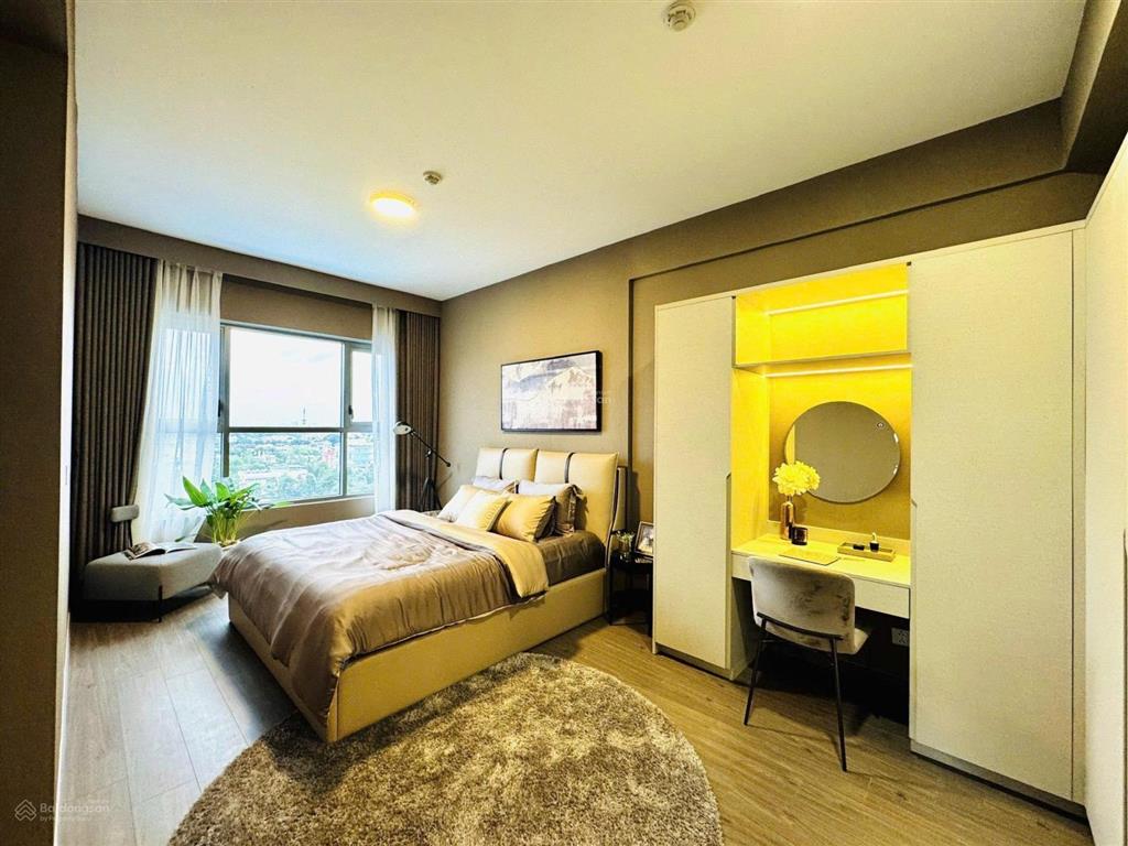Bán cc 114m2 view ngoài tại 98 tân túc, 4,7 tỷ, chính chủ