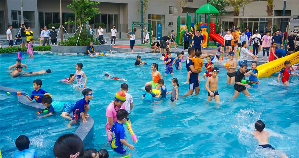 Westgate 59m2 2pn 2wc chỉ 8,5tr full nội thất đẹp + view hồ bơi mát mẻ + nhà mới 100%  0917 731 ***
