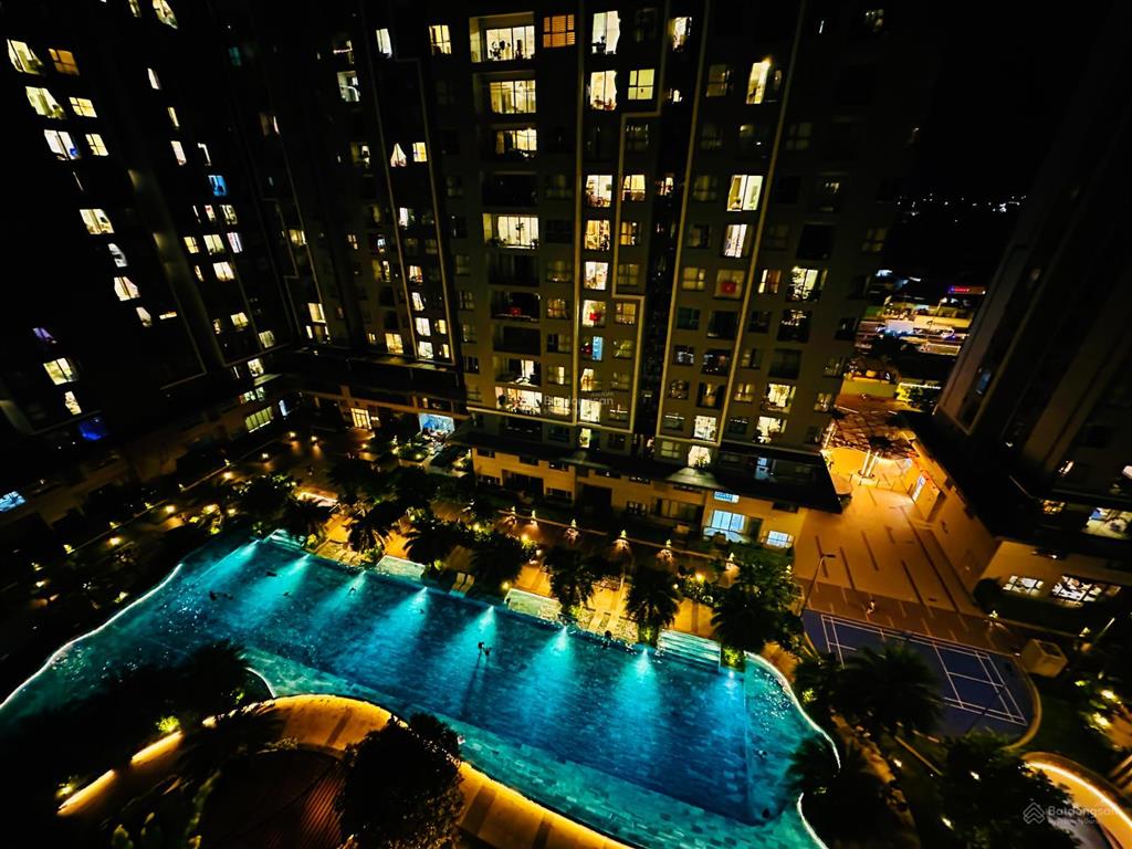 Westgate 59m2 2pn 2wc chỉ 8,5tr full nội thất đẹp + view hồ bơi mát mẻ + nhà mới 100%  0917 731 ***