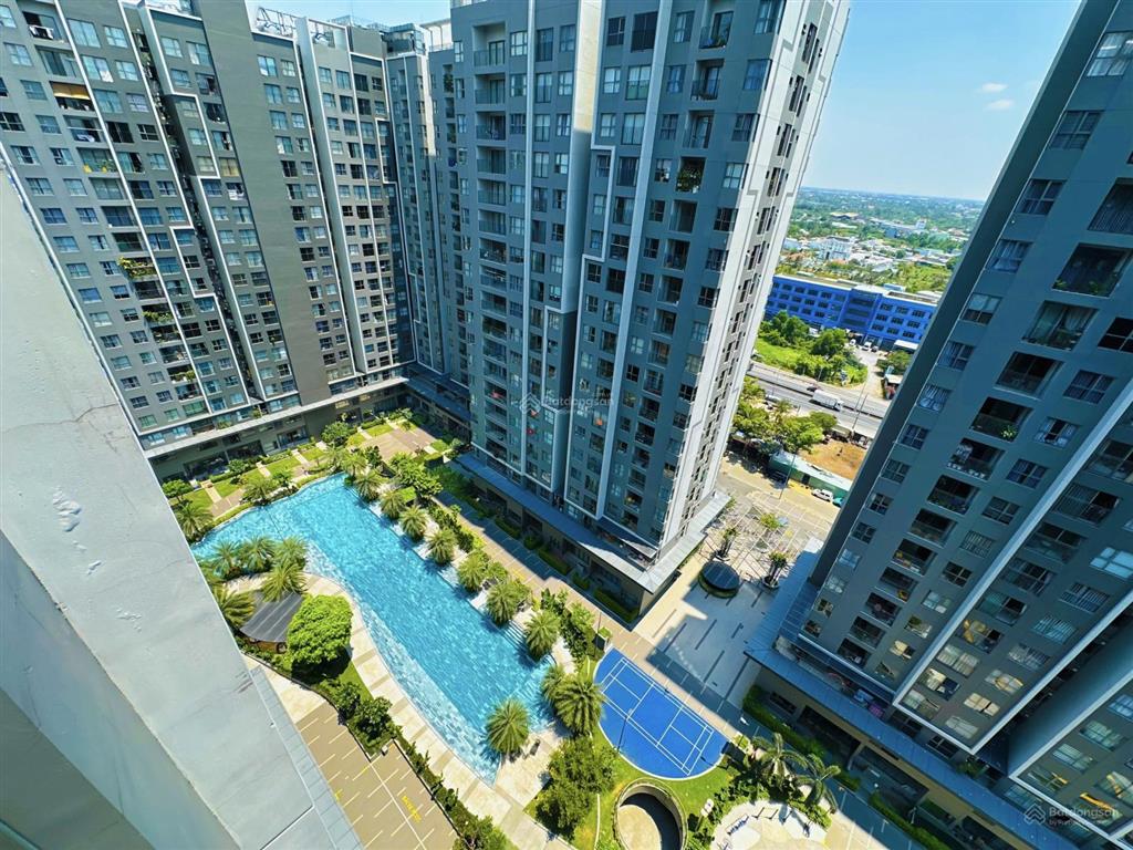 Westgate 59m2 2pn 2wc chỉ 8,5tr full nội thất đẹp + view hồ bơi mát mẻ + nhà mới 100%  0917 731 ***