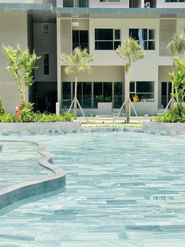 Cho thuê 9tr/th villas 2 tầng khối đế chung cư westgate