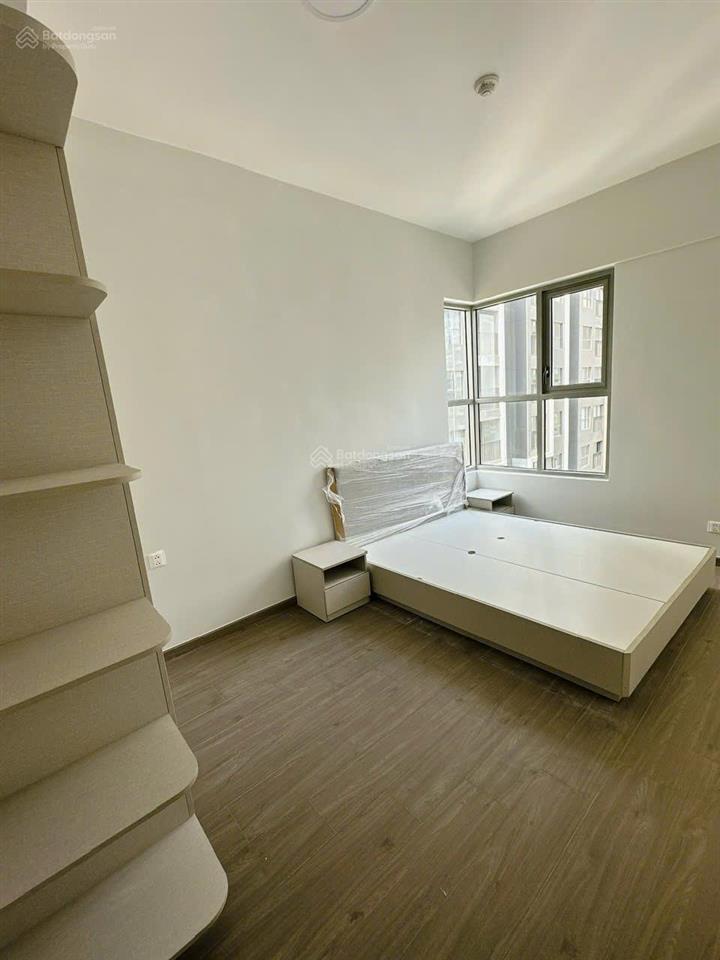 Căn hộ westgate  căn góc 69m² view ngoài mát mẻ  bán gấp giá 3,2 tỷ  sổ sẵn sang tên ngay
