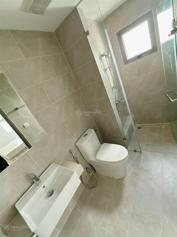 Căn hộ westgate  căn góc 69m² view ngoài mát mẻ  bán gấp giá 3,2 tỷ  sổ sẵn sang tên ngay