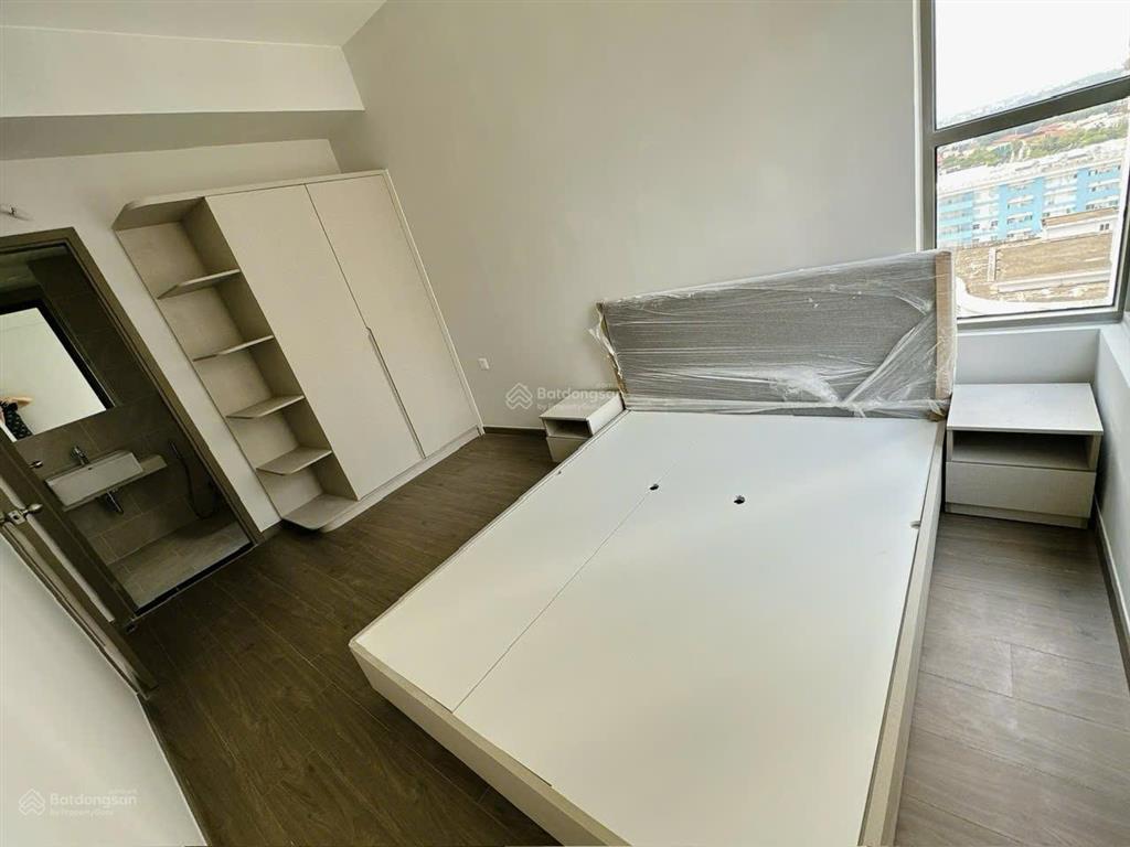 Căn hộ westgate  căn góc 69m² view ngoài mát mẻ  bán gấp giá 3,2 tỷ  sổ sẵn sang tên ngay
