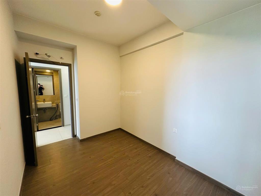 Giá 2tỷ6  căn 2pn 2wc chủ cần bán gấp  đã có sổ hồng sẵn  không phát sinh