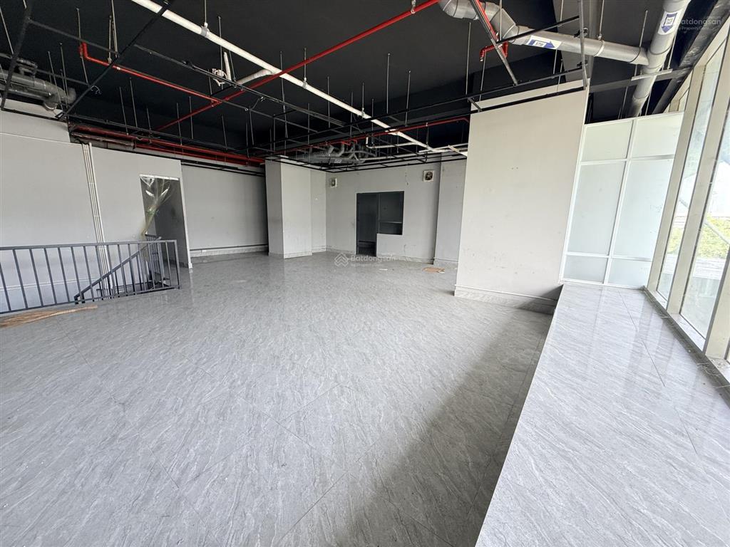 Cần share mặt bằng shophouse 8 triệu/tháng 112m2  đã hoàn thiện có thiết bị vệ sinh