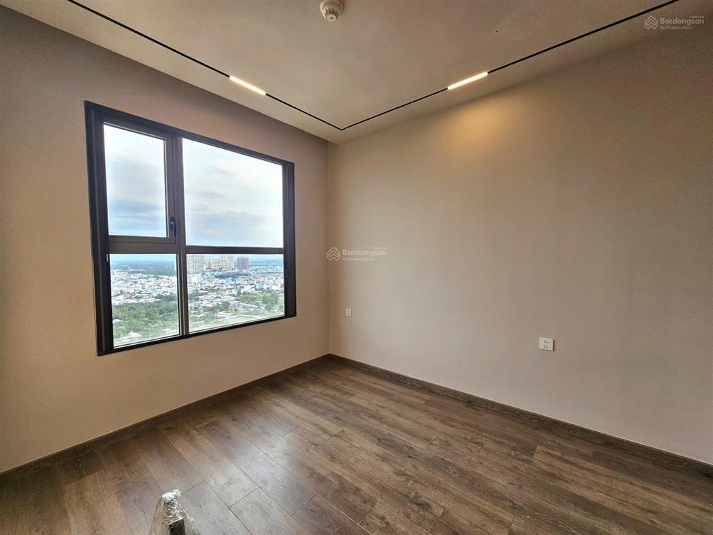 Mini penthouse tầng long môn sky89. giá bán 9 tỷ 8. nhà mới ít dùng. giá bán 9 tỷ 8