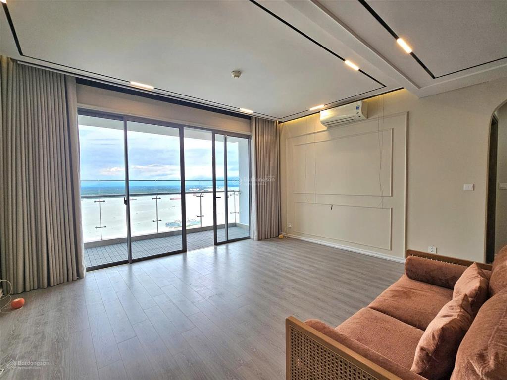 Mini penthouse tầng long môn sky89. giá bán 9 tỷ 8. nhà mới ít dùng. giá bán 9 tỷ 8
