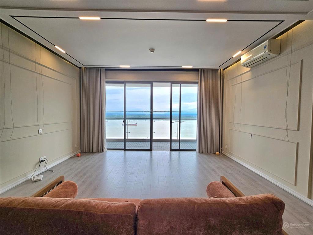 Mini penthouse tầng long môn sky89. giá bán 9 tỷ 8. nhà mới ít dùng. giá bán 9 tỷ 8