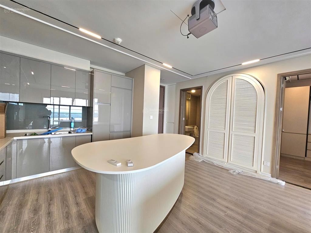 Mini penthouse tầng long môn sky89. giá bán 9 tỷ 8. nhà mới ít dùng. giá bán 9 tỷ 8
