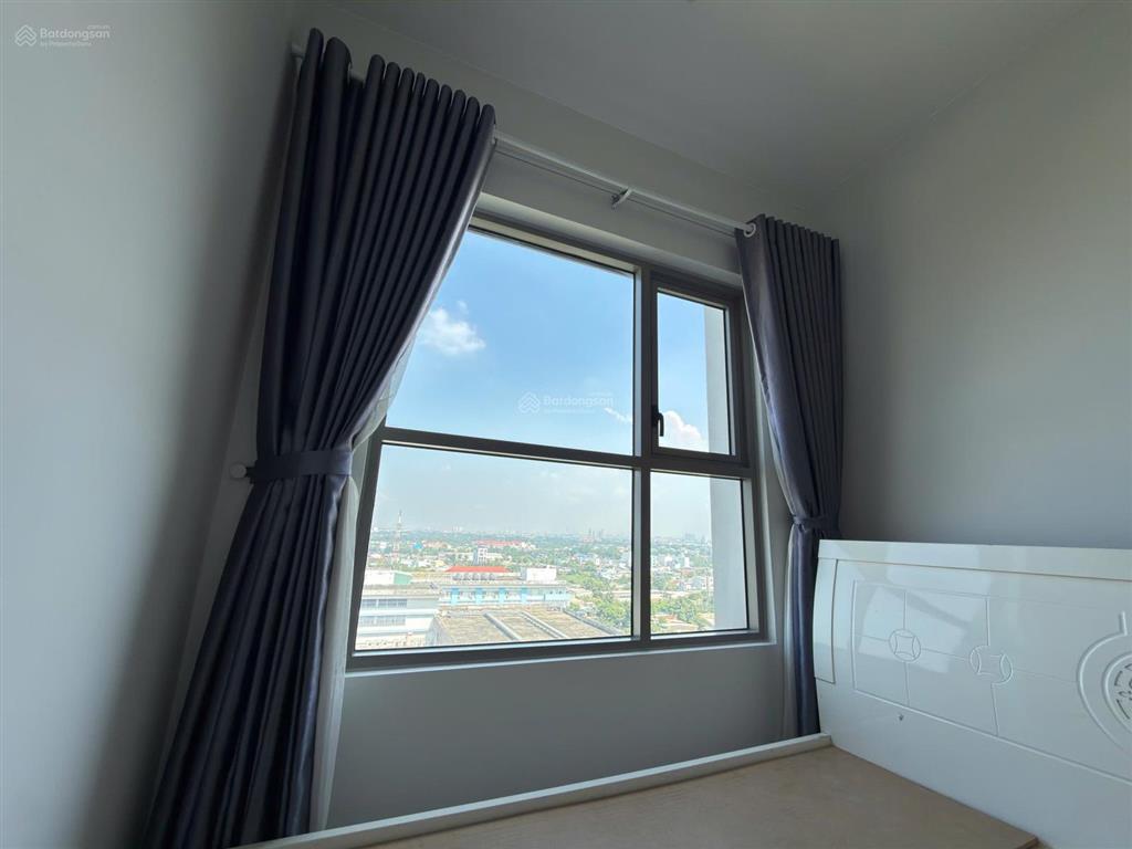 59m2, 2pn 2wc, sổ hồng sẵn, giá 2,55 tỷ.
 0932 159 ***