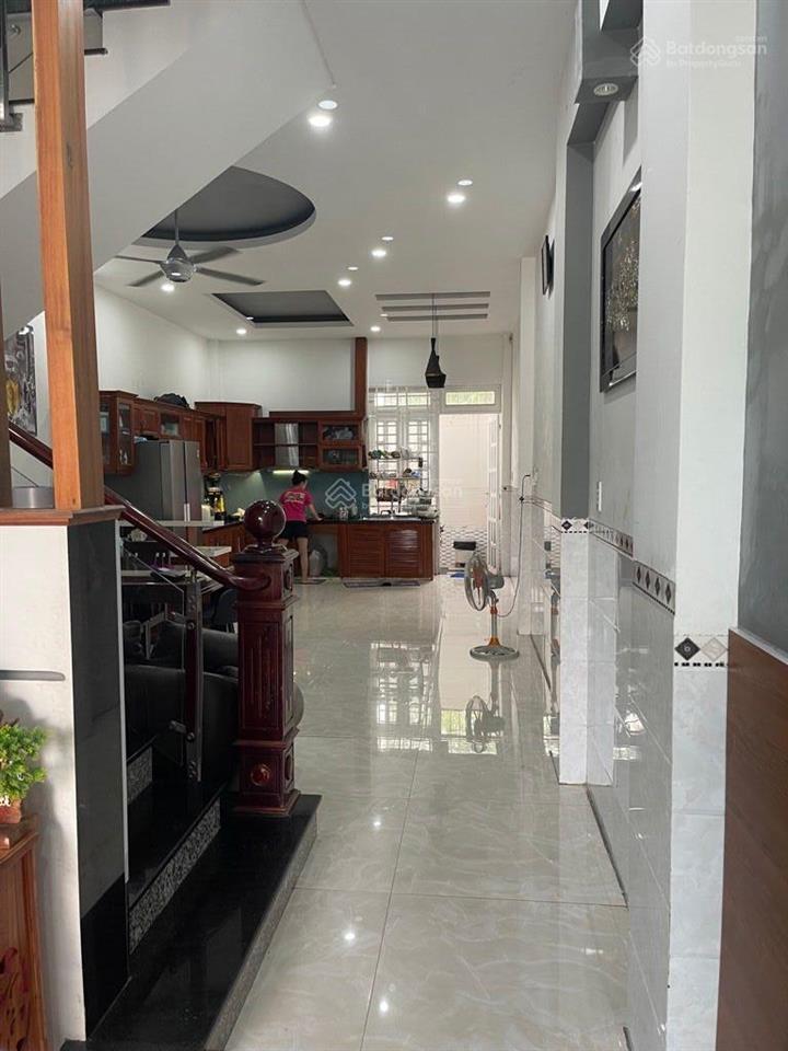 Bán nhanh nhà gần kđt vạn phúc 100m2  hẻm ô tô quốc lộ 13  5pn  giá chỉ 8.5 tỷ