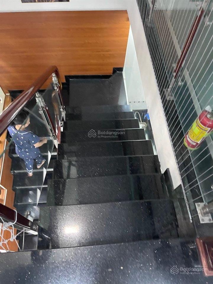 Bán nhanh nhà gần kđt vạn phúc 100m2  hẻm ô tô quốc lộ 13  5pn  giá chỉ 8.5 tỷ