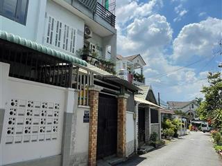 Nhà đẹp 3 tầng  cách mặt tiền đường phú châu 20m  ngang 5.2m  xe tải quay đầu  chỉ 7.3 tỷ