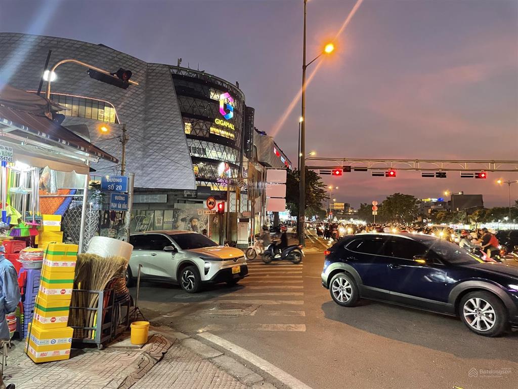 Nhà bên sông ngay gigamall phạm văn đồng  đặc biệt hiếm  7.95 tỷ