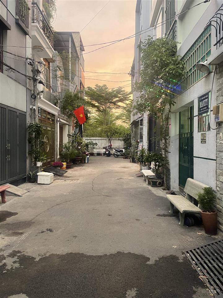 Không có căn thứ 2 để so sánh  nhà đẹp ven sông phạm văn đồng gigamall  hẻm ô tô  chỉ 7.5 tỷ