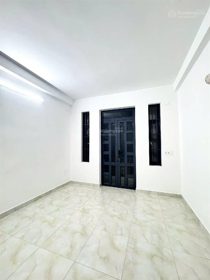 Bán gấp nhà ô tô thông ở ngay 75m2  9 tỷ  đường phạm văn đồng  gần gigamall  giá tốt