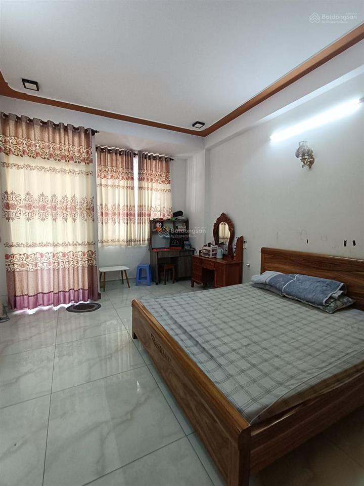 Bán lẹ nhà rất sang 4 tầng đường linh đông, 74m2, giá tốt 8.6 tỷ, hẻm xe hơi sát mặt tiền