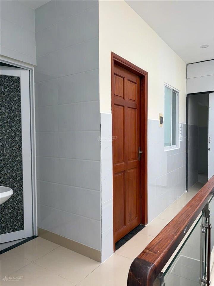 Bán nhà hàng xóm kđt vạn phúc, quốc lộ 13, 68m2, chỉ 7.5 tỷ, xe hơi tới nhà