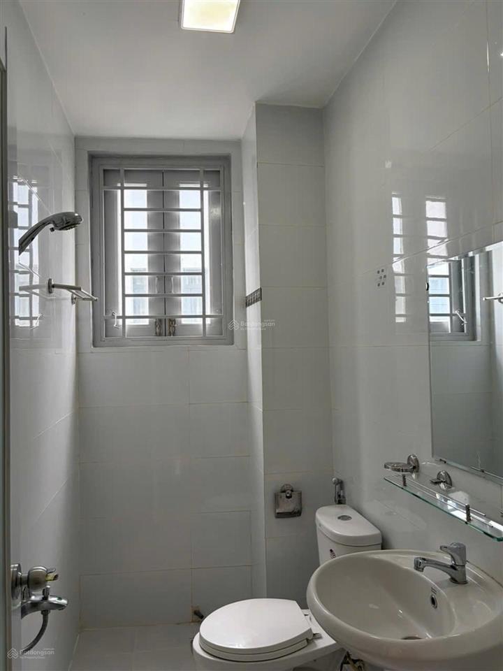 Bán nhà hàng xóm kđt vạn phúc, quốc lộ 13, 68m2, chỉ 7.5 tỷ, xe hơi tới nhà