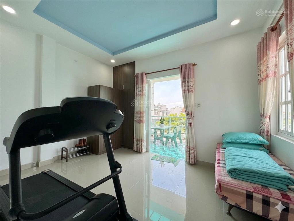 Bán nhà quốc lộ 13 ngay kđt vạn phúc, 76m2 ngang 5.3m, 3 tầng 4pn, hxh thông, giá 7.35 tỷ