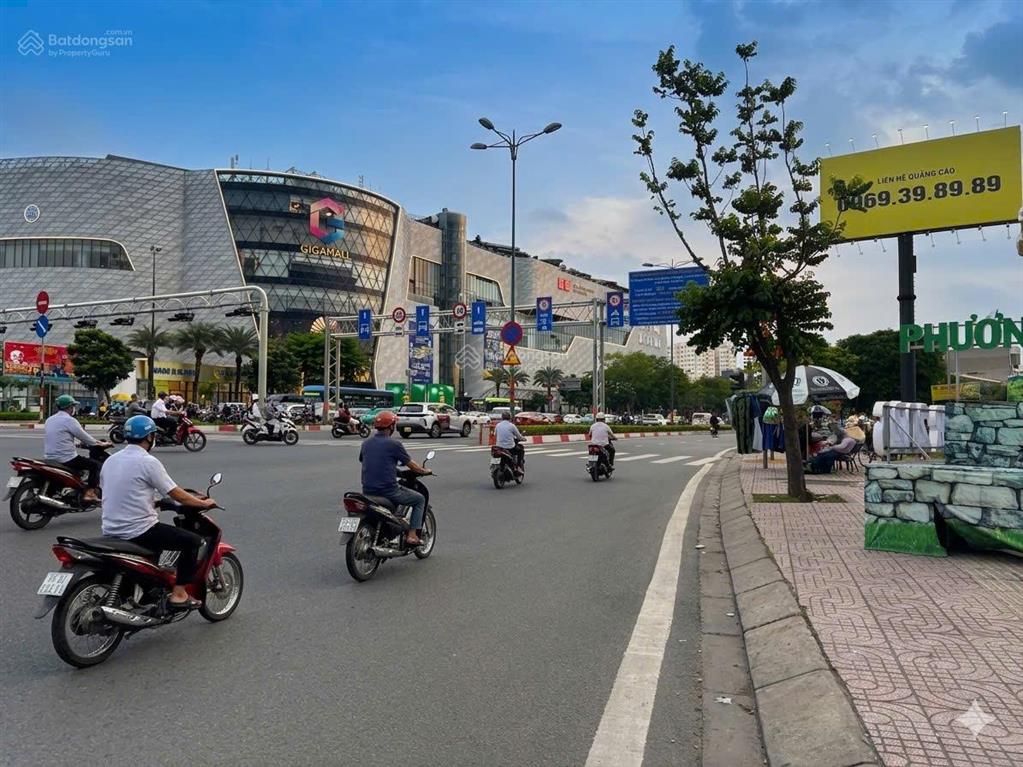 Bán nhà phạm văn đồng gần cầu bình triệu, 75m2 lô góc thoáng, hẻm ô tô, giá 6.95 tỷ
