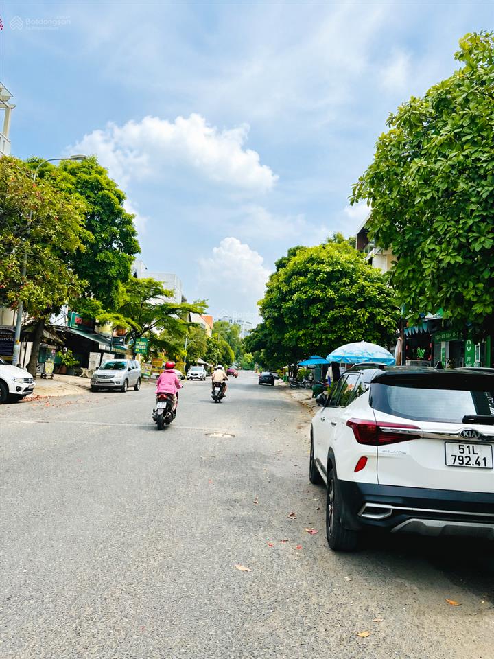 Bán biệt thự bên sông phạm văn đồng, cầu bình triệu, 130m2 (8.1x16), 4 tầng 6pn, giá 15 tỷ