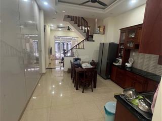Bán nhà quốc lộ 13 gần kđt vạn phúc, 72m2, 3 tầng 4pn ở ngay, hxh 5m, giá 7.6 tỷ