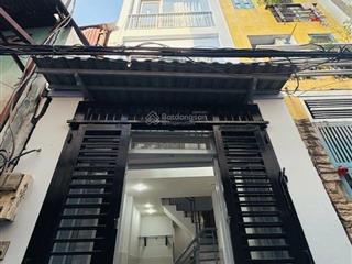 Hiếm có sát mt đoàn văn bơ, q4  5 tầng btct  40m2  chỉ 4.7 tỷ