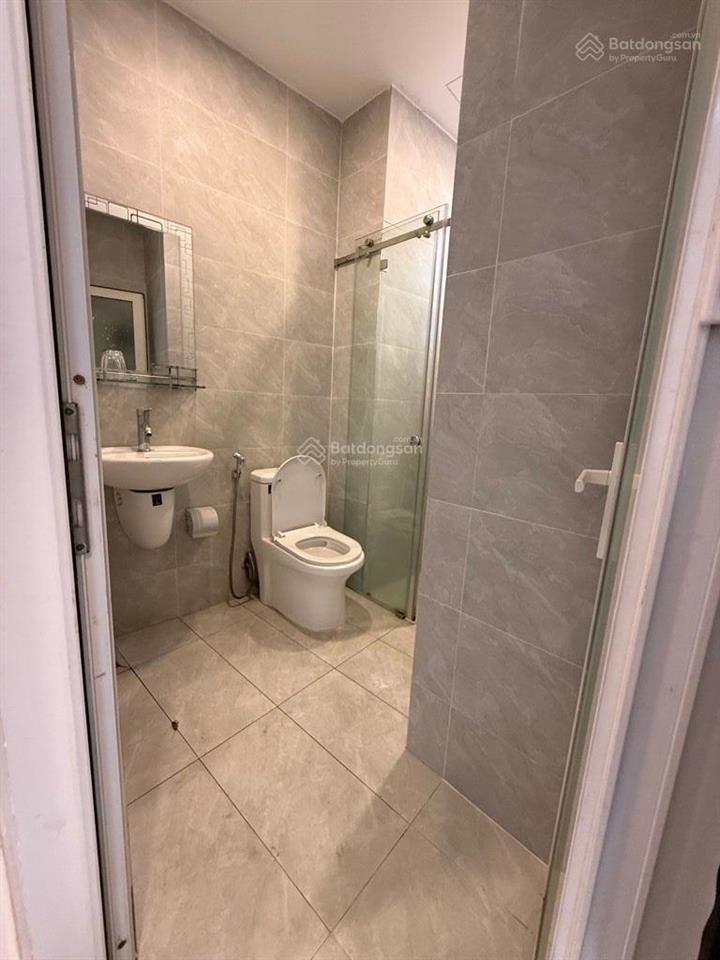 Chỉ 4.9 tỷ sở hữu nhà 4 tầng  4pn 46m2  sát mt hưng phú q8 (còn tl)