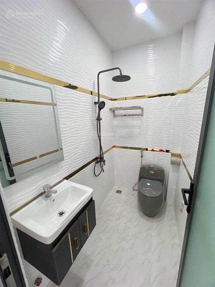 Nhà mới bình đông q8  dt 46m2  hẻm ba gác thẳng  100m ra mt  giá 4.8 tỷ (tl)