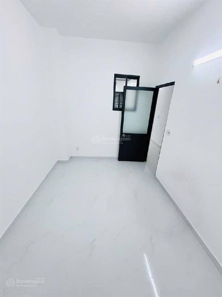 P. chánh hưng q8  70m2  ngang lớn 5m  4pn  giá 5tỷ3 (tl)