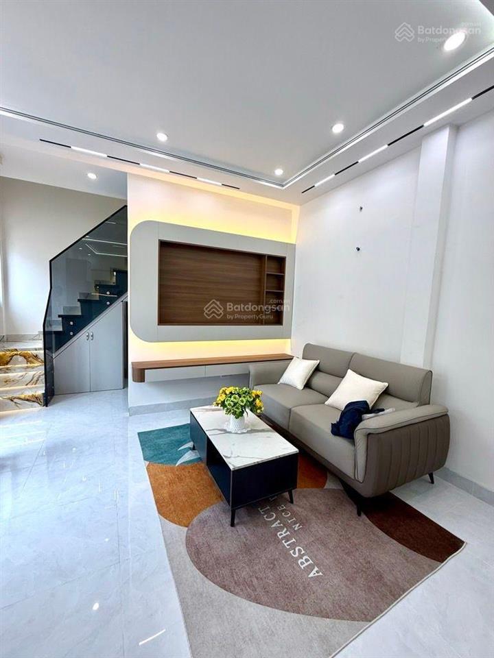 Chỉ 4t nhỉnh  nhà ba đình tt p.chánh hưng q8  4.2 x 8m  hẻm thông