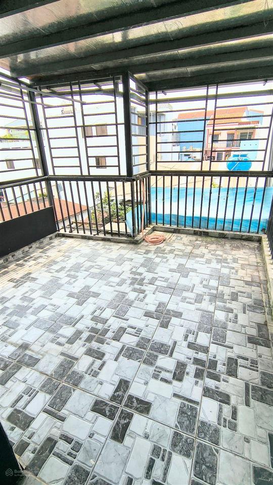 Giá chỉ 3t25  nhà 4 tầng 3pn  tt p.chánh hưng âu dương lân