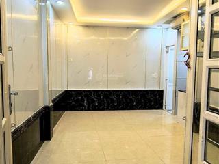 Giá chỉ 3t25  nhà 4 tầng 3pn  tt p.chánh hưng âu dương lân