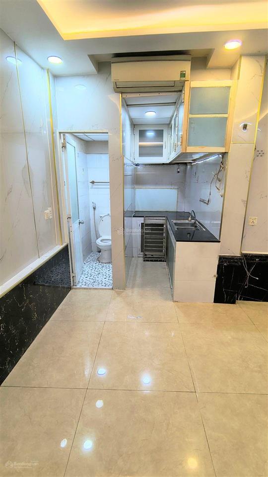 Giá chỉ 3t25  nhà 4 tầng 3pn  tt p.chánh hưng âu dương lân