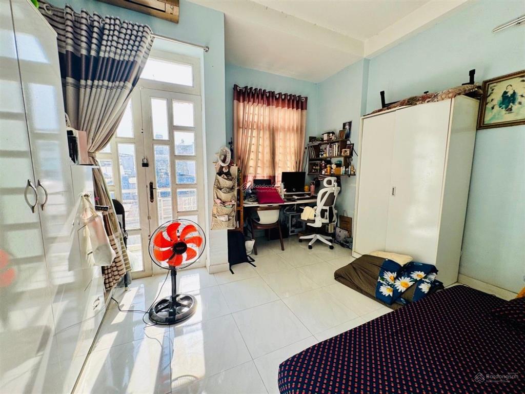 Nhà 4 tầng  dt lớn 51m2  tạ quang bửu q8  ko qh lộ giới giá 6t95 (còn tl)