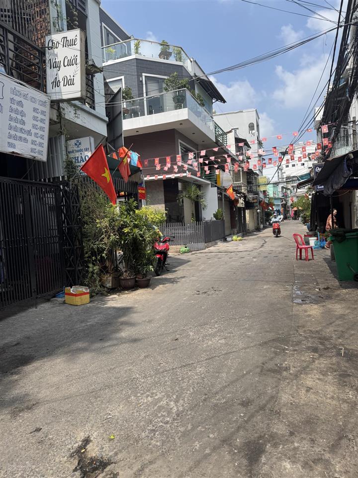 Mặt tiền đường 8m  p.chánh hưng dương bá trạc q8  dts 41m2  chỉ 6t58
