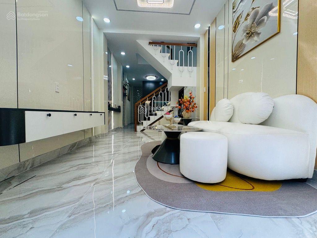Mặt tiền đường 8m  p.chánh hưng dương bá trạc q8  dts 41m2  chỉ 6t58